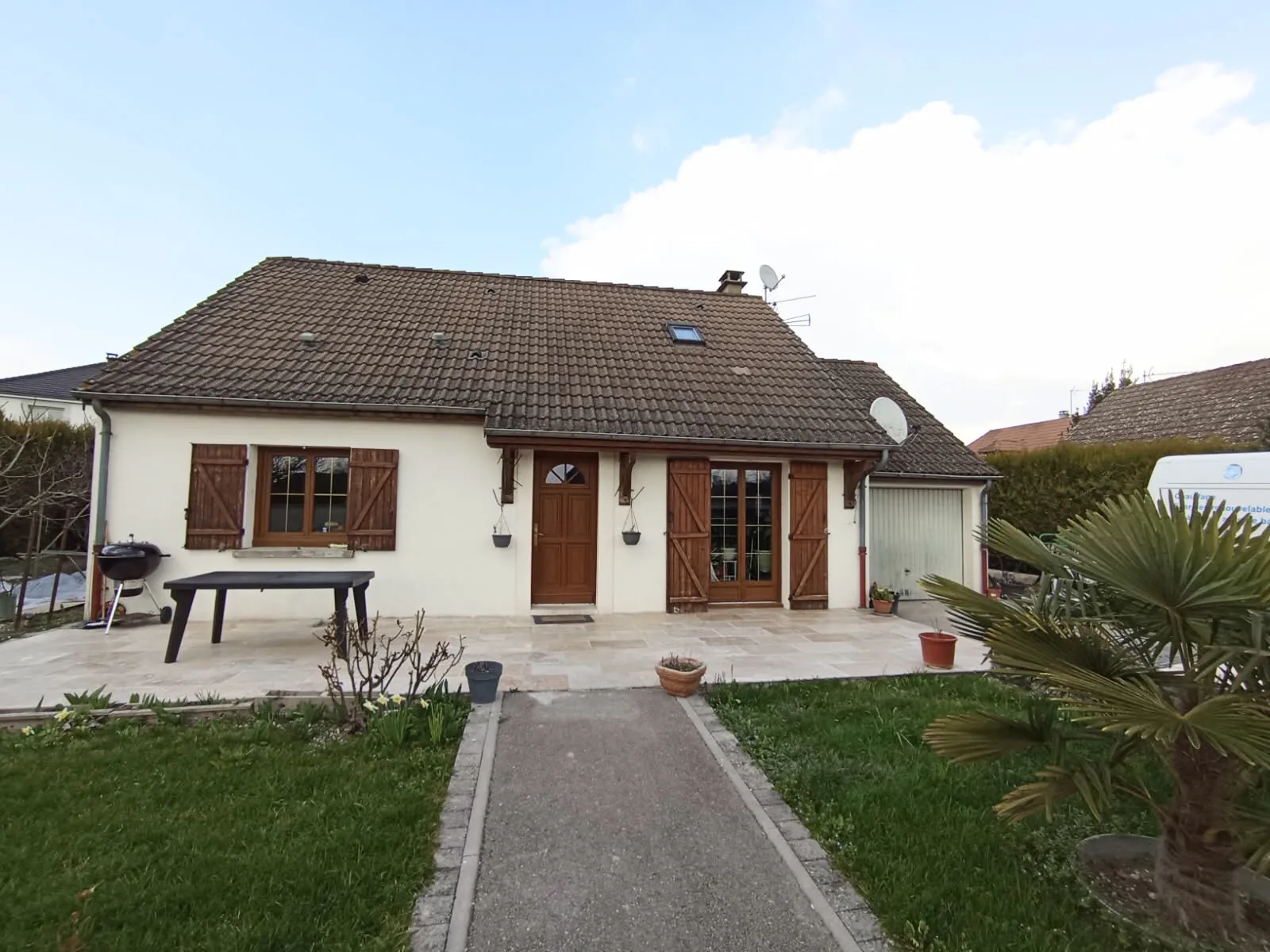 Maison à Saint-André-les-Vergers - 92 m², jardin, garage, prix attractif 