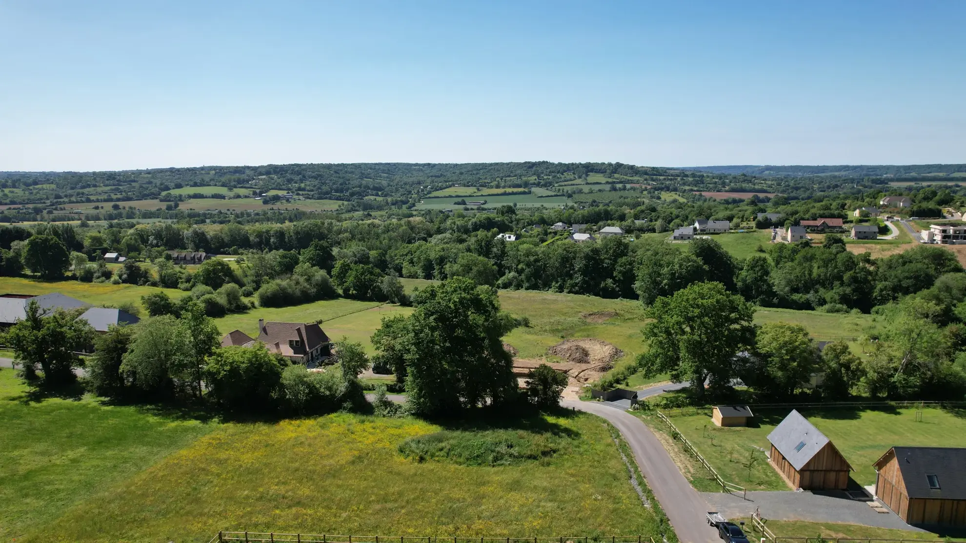 Magnifique terrain à bâtir proche de Pont l'Évêque avec vue sur la vallée 