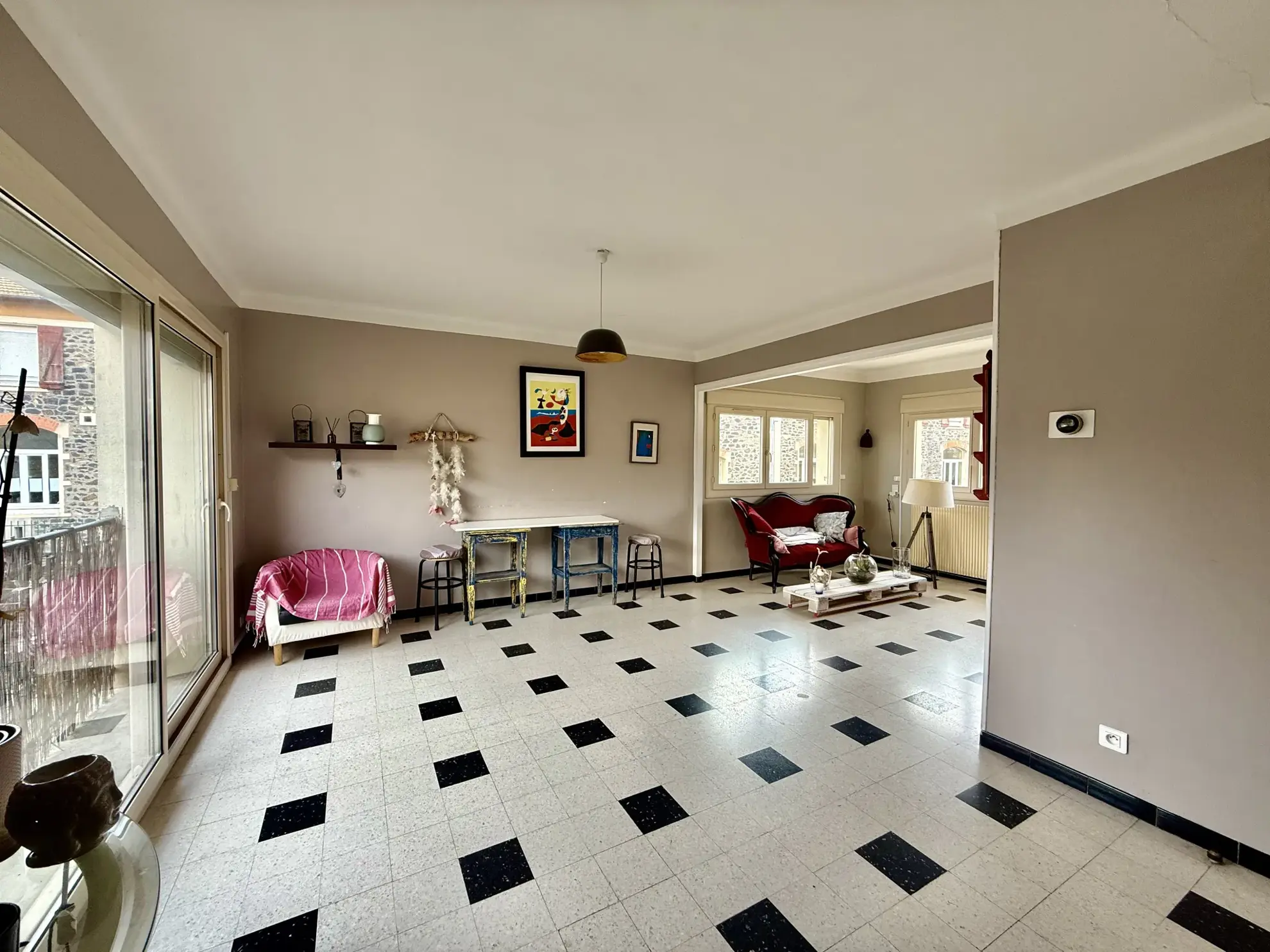 Maison T5 avec jardin et garage à Saint-Thibéry - Opportunité à saisir 