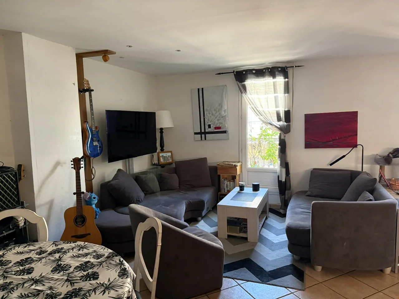 Maison de ville à Bessan avec 3 chambres et studio indépendant