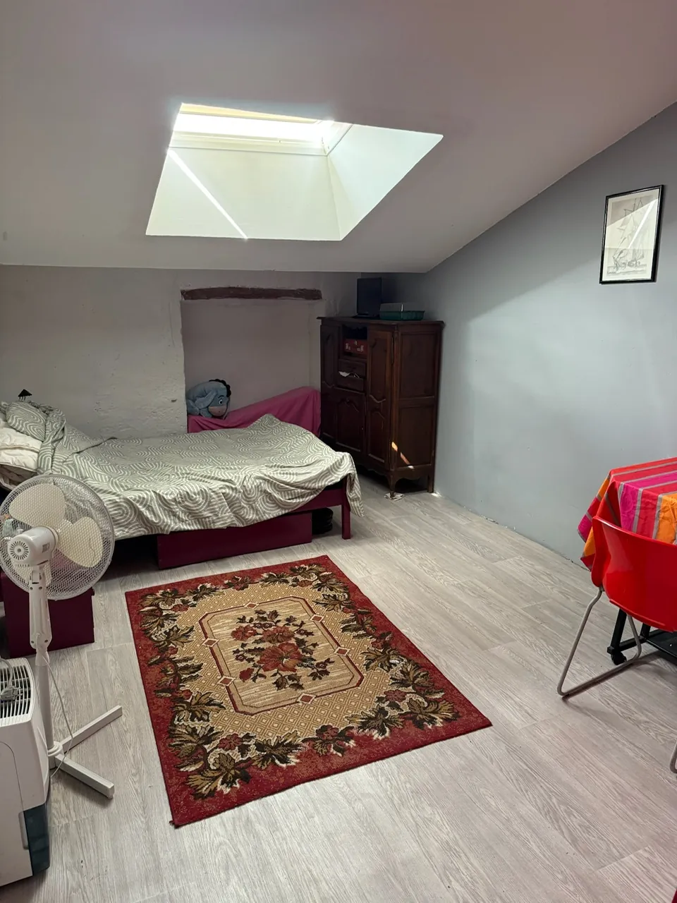 Maison de ville à Bessan avec 3 chambres et studio indépendant 