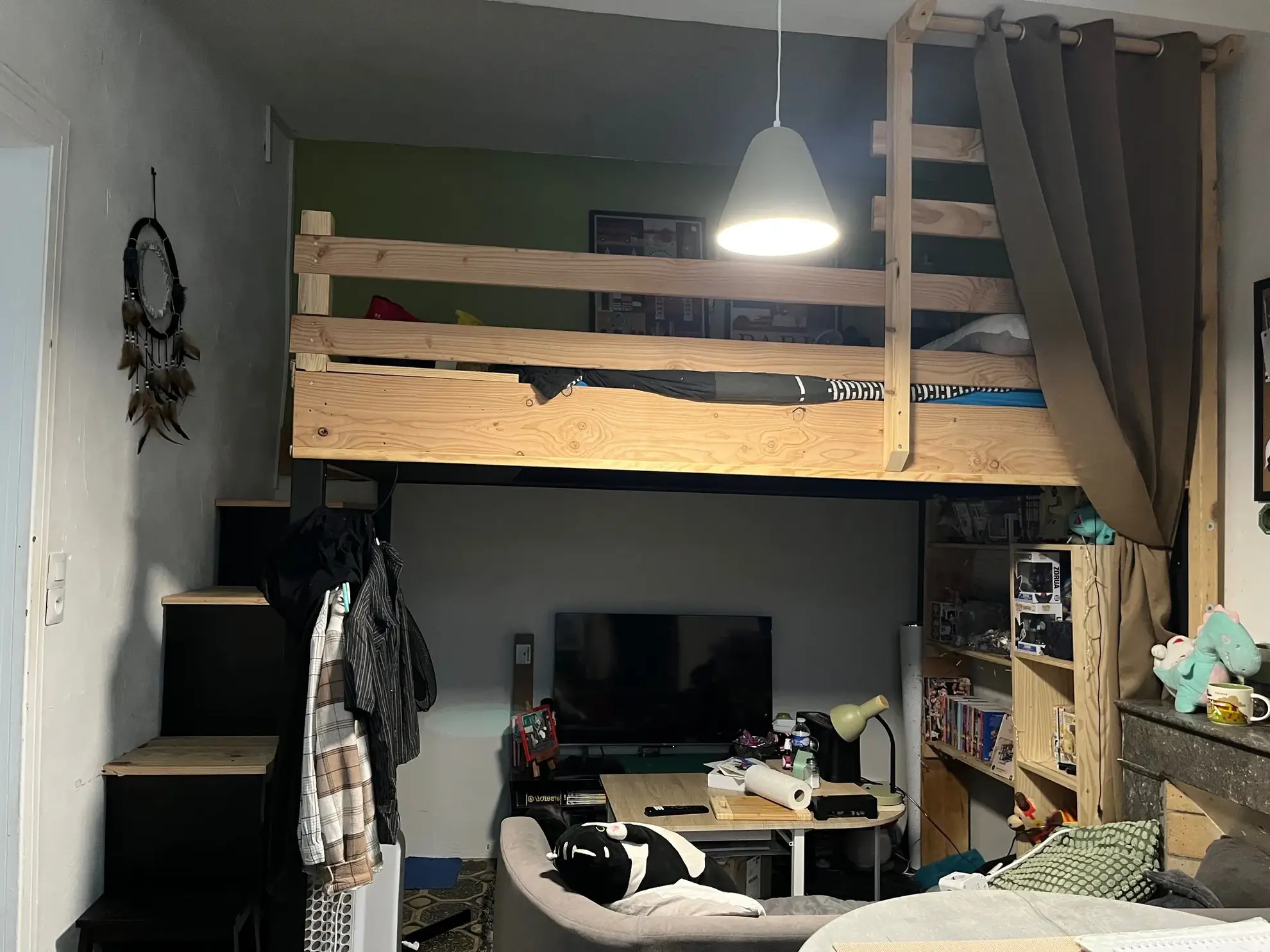 Maison de ville à Bessan avec 3 chambres et studio indépendant 