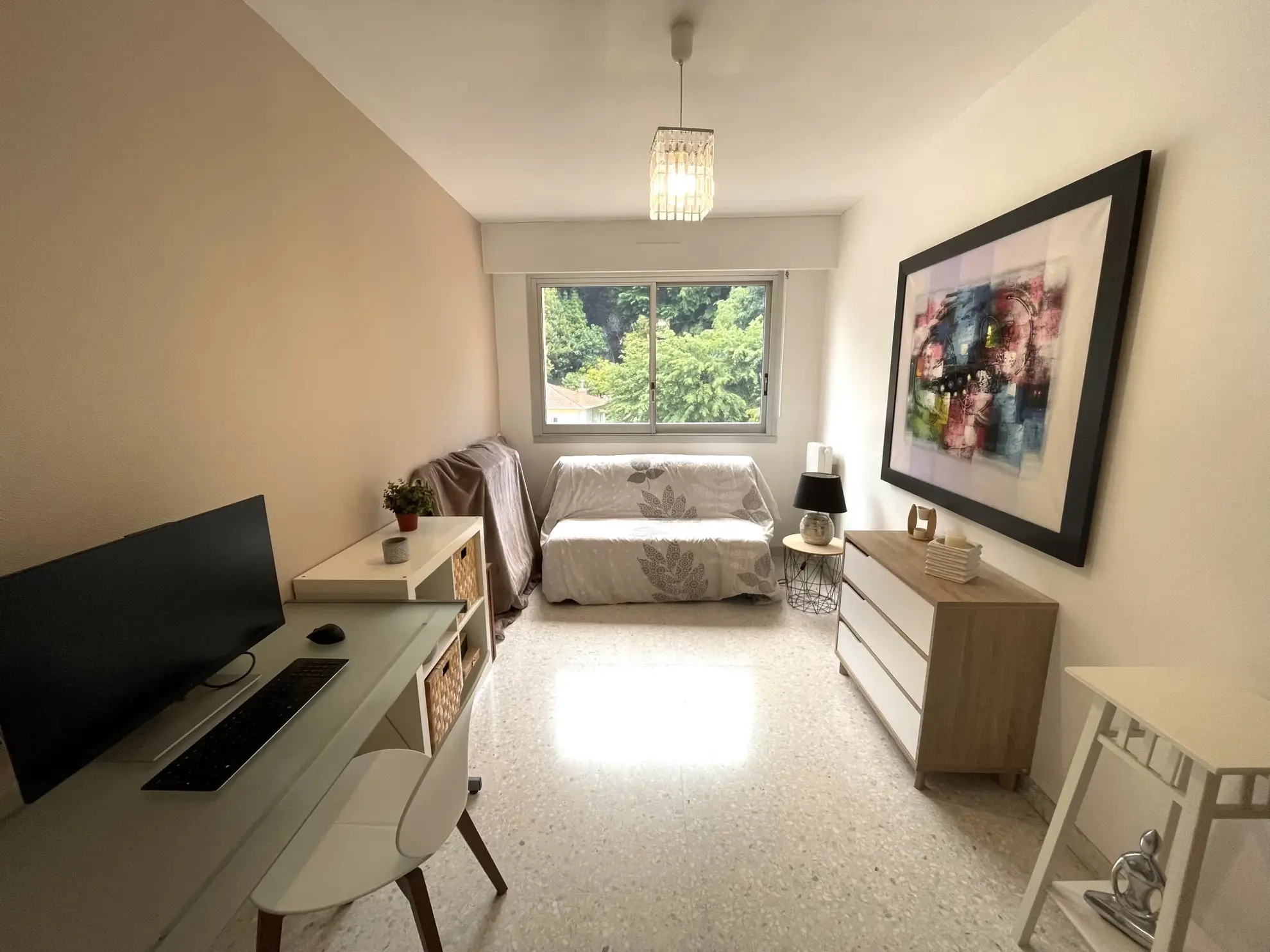 Appartement 3 pièces de 72 m² à vendre à Menton avec terrasse et cave 