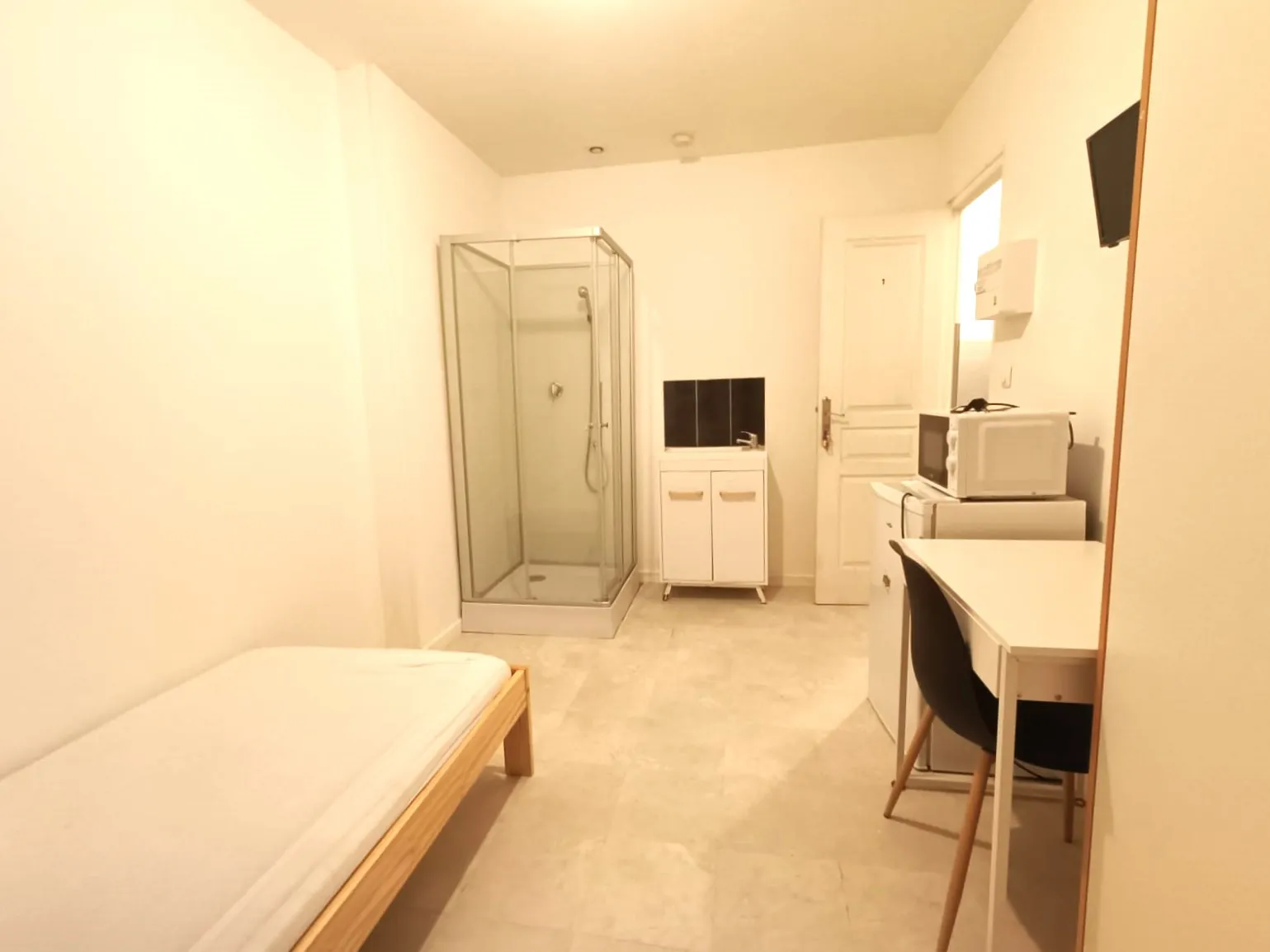 Maison de rapport à Roubaix avec 5 chambres, forte rentabilité et gestion locative assurée 