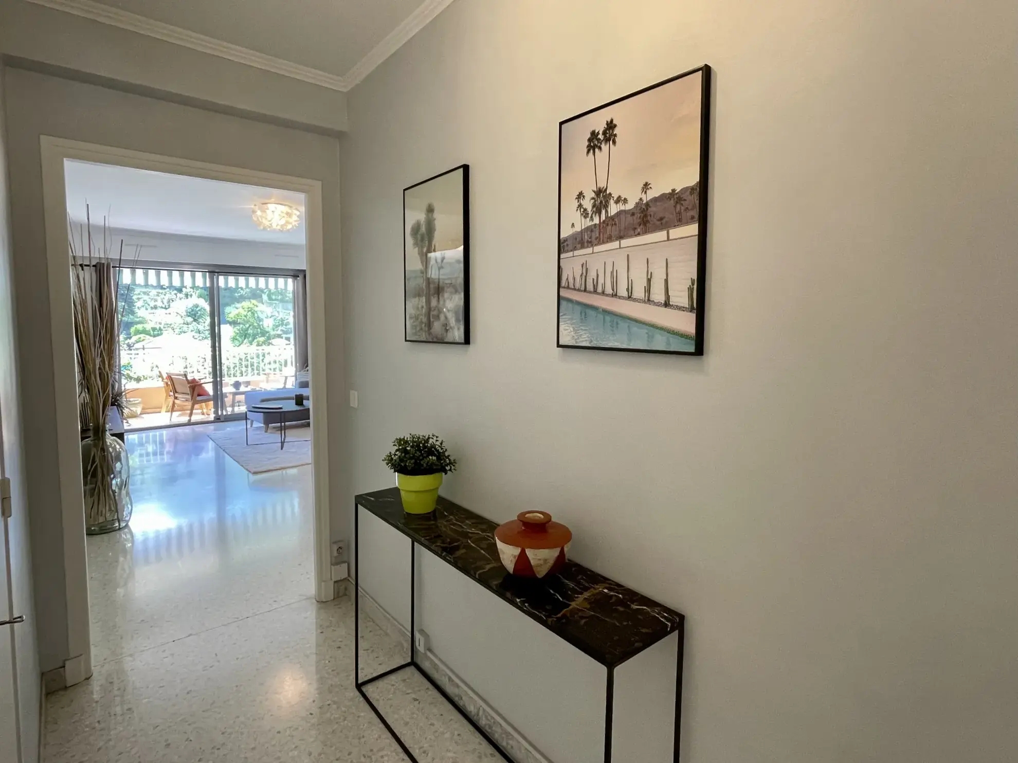 Appartement 3 pièces de 72 m² à vendre à Menton avec terrasse et cave 
