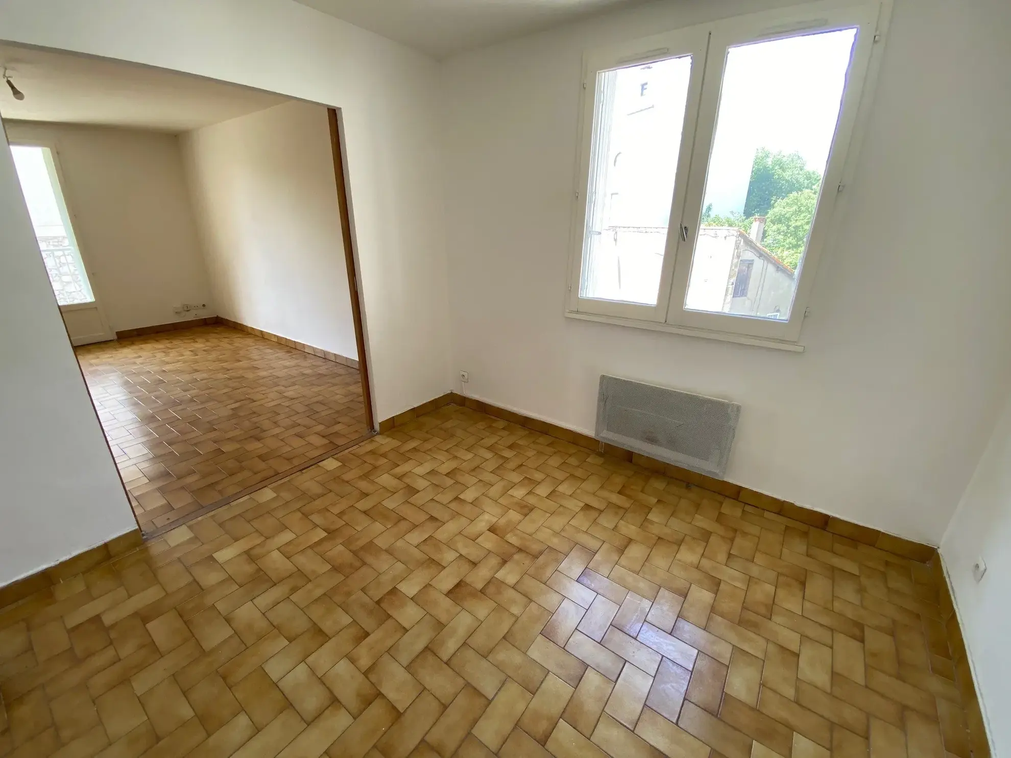 Appartement T2 de 41 m² avec balcon, parking à Nîmes – Quartier Puech du Teil 