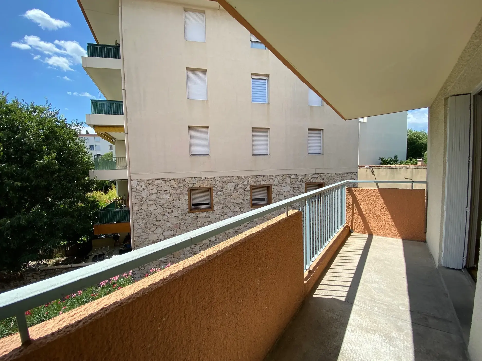 Appartement T2 de 41 m² avec balcon, parking à Nîmes – Quartier Puech du Teil 