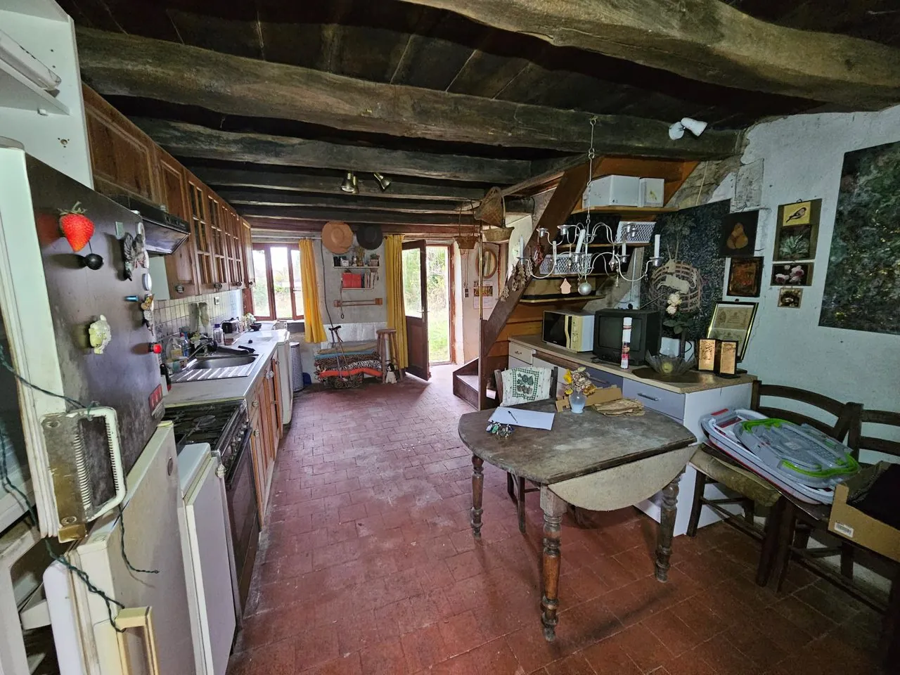 Maison à vendre avec jardin, dépendances et garage à Bannegon 