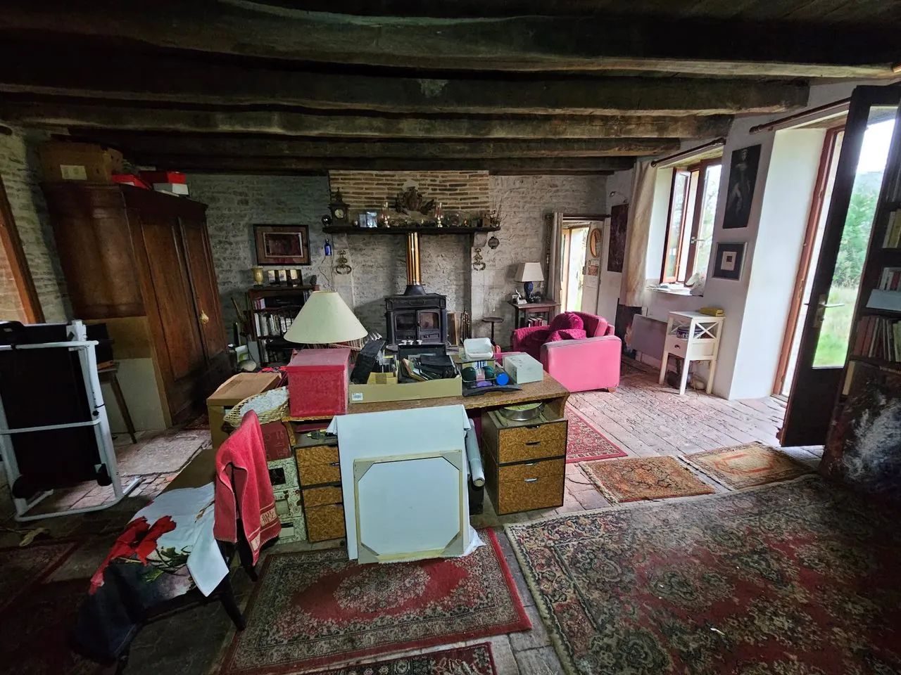 Maison à vendre avec jardin, dépendances et garage à Bannegon 