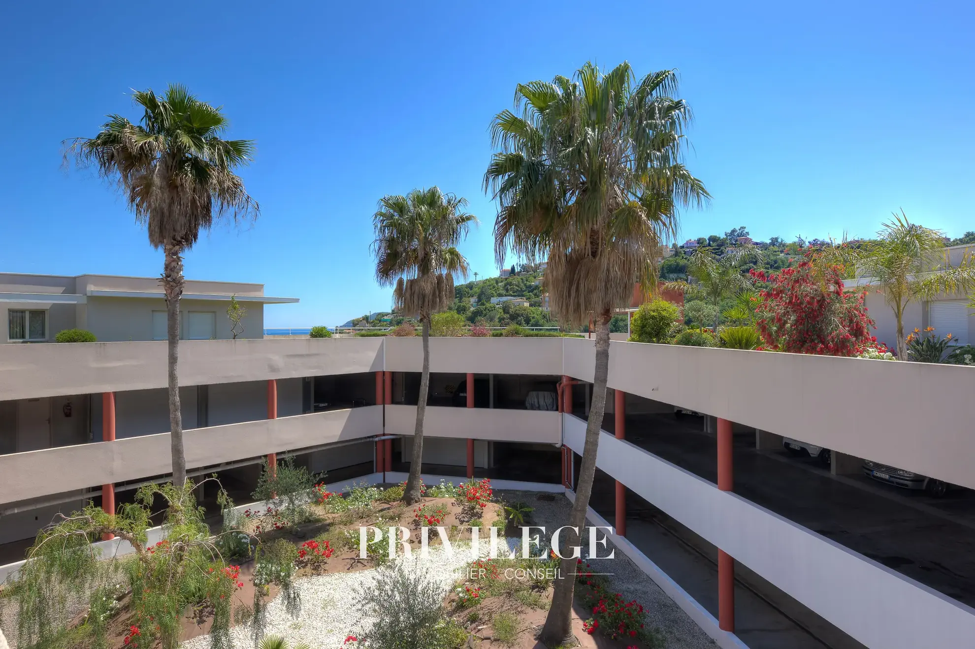 Appartement 2 pièces avec vue mer, terrasse et parking à Mandelieu La Napoule 