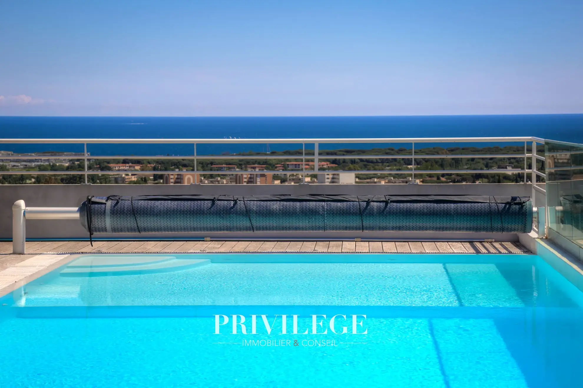 Appartement 2 pièces avec vue mer, terrasse et parking à Mandelieu La Napoule 