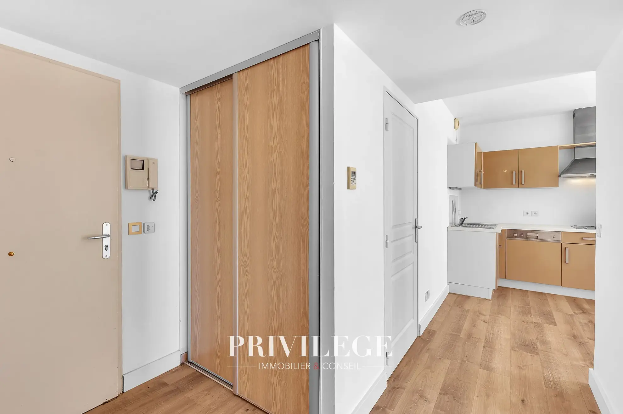 Appartement 2 pièces avec vue mer, terrasse et parking à Mandelieu La Napoule 