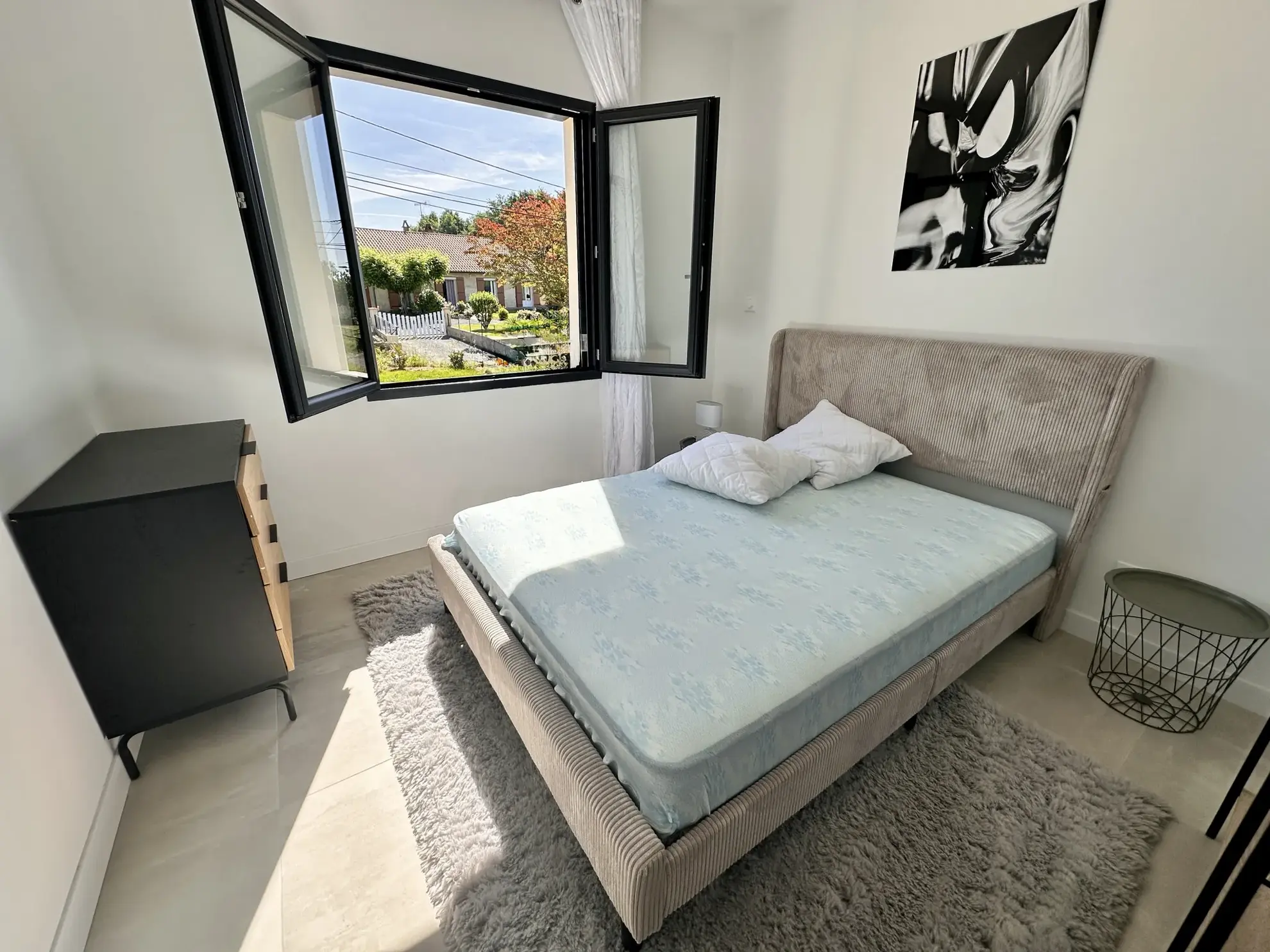 Maison neuve de plain-pied avec piscine à Creysse, à proximité de Bergerac 