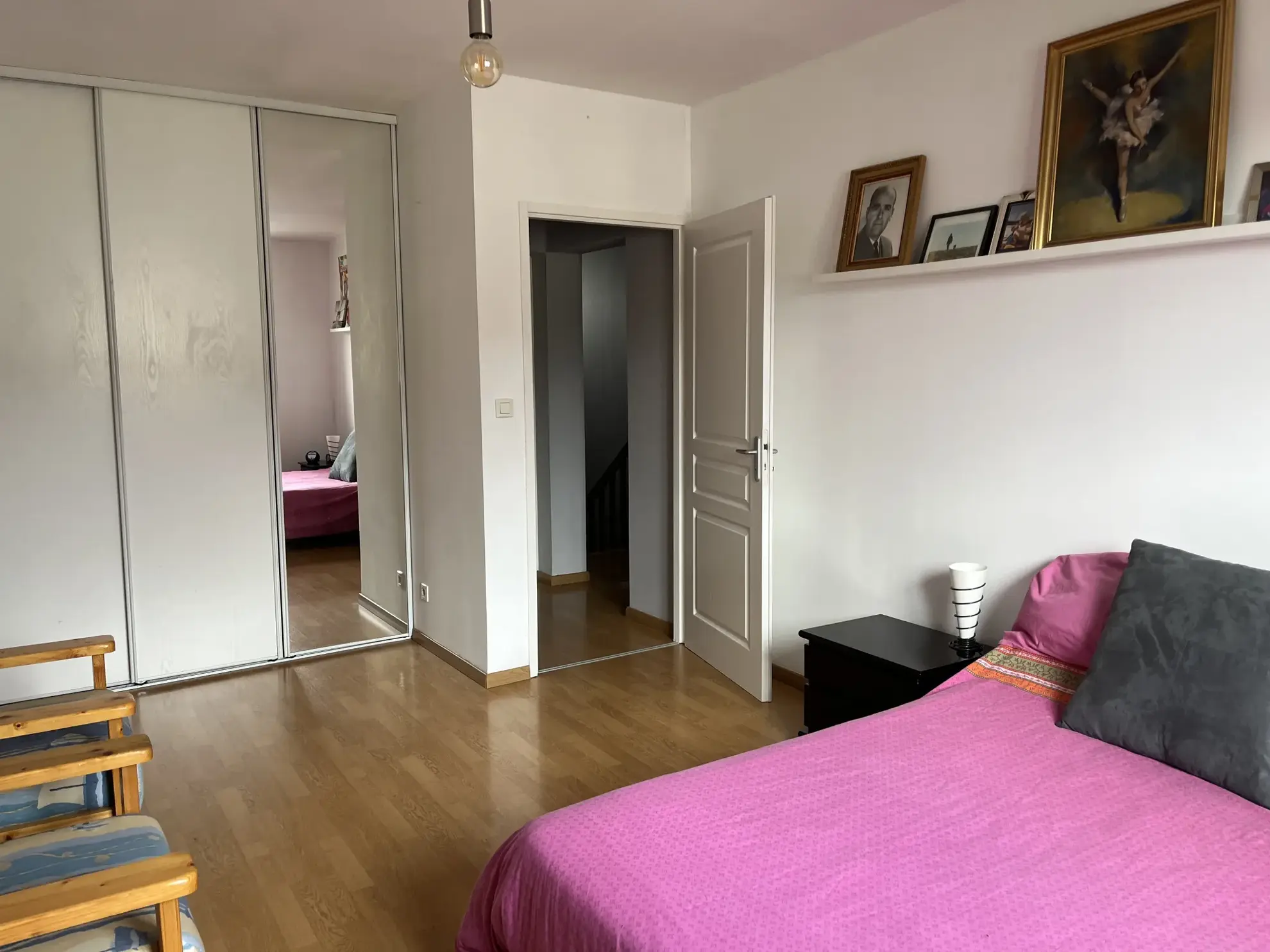 Maison de village spacieuse avec panneaux solaires à Borderes-sur-l'Esches 