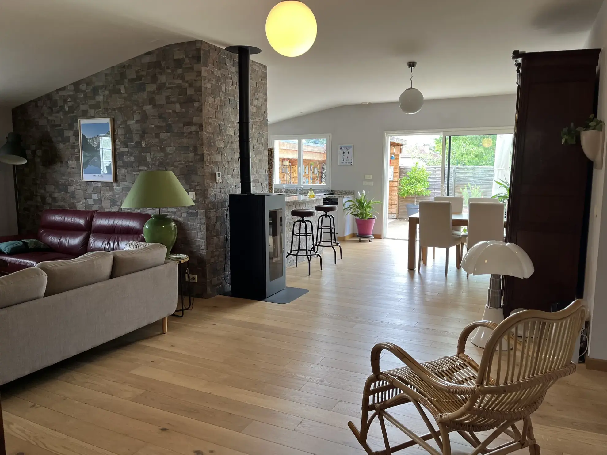 Maison de village spacieuse avec panneaux solaires à Borderes-sur-l'Esches 