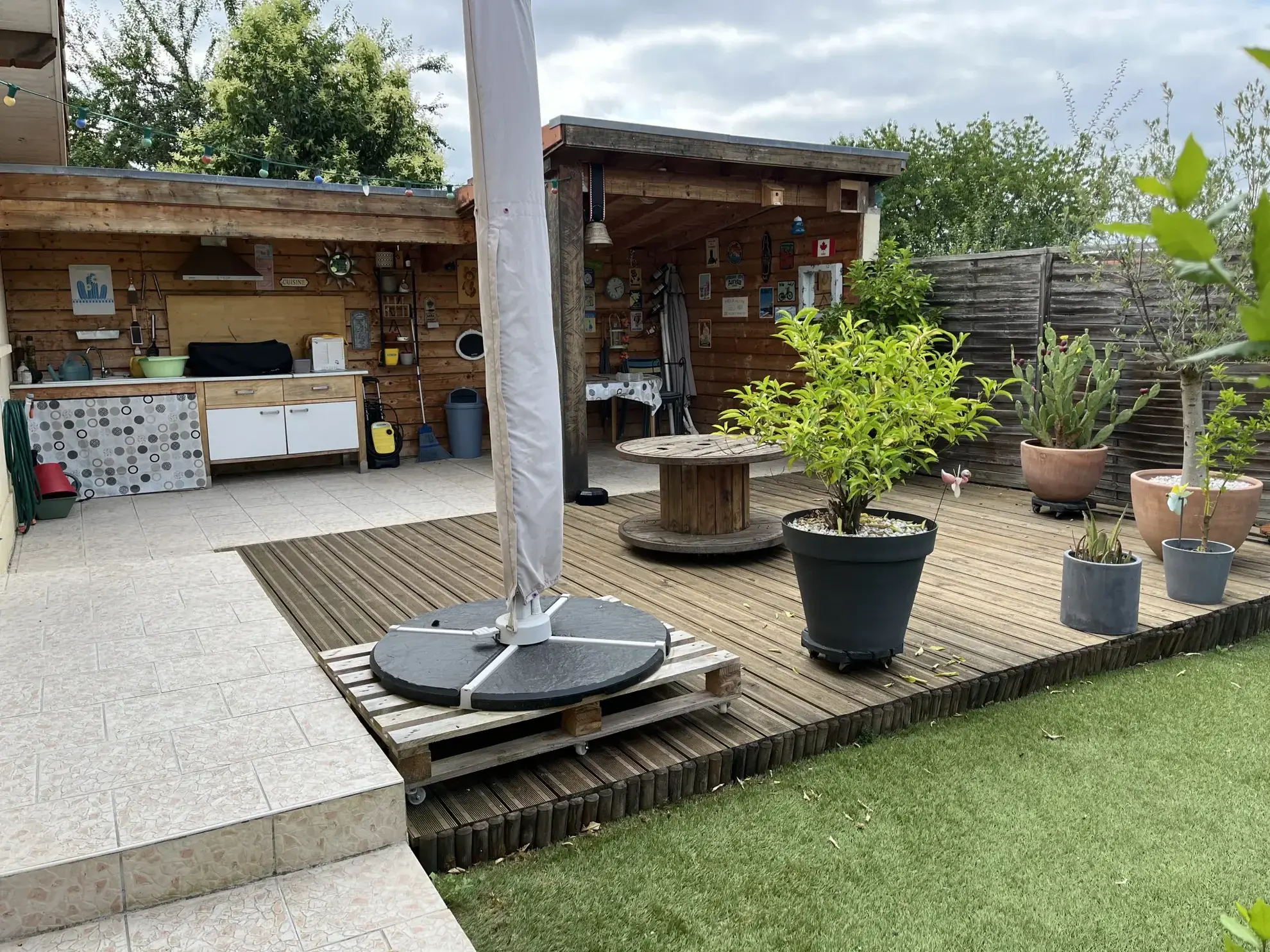Maison de village spacieuse avec panneaux solaires à Borderes-sur-l'Esches 