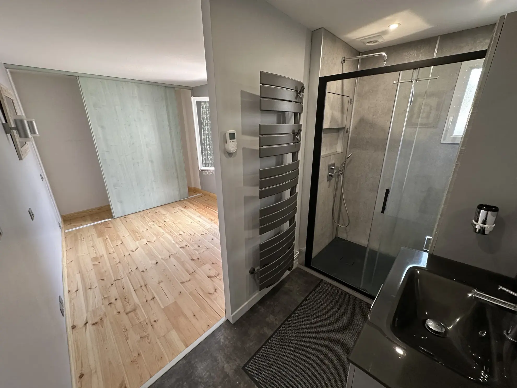 Bel ensemble immobilier de 82,50 m² à Ambert avec terrasse et caves 