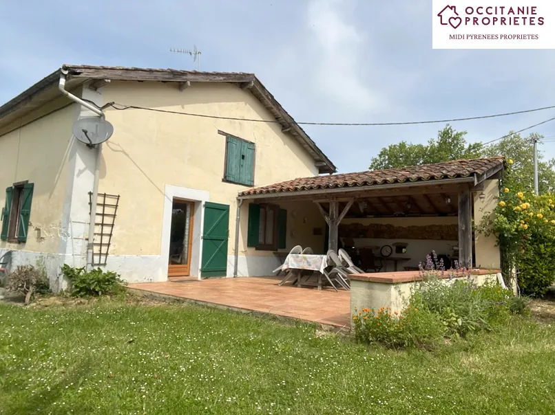 Magnifique maison rénovée avec vue sur les Pyrénées à Lilhac 