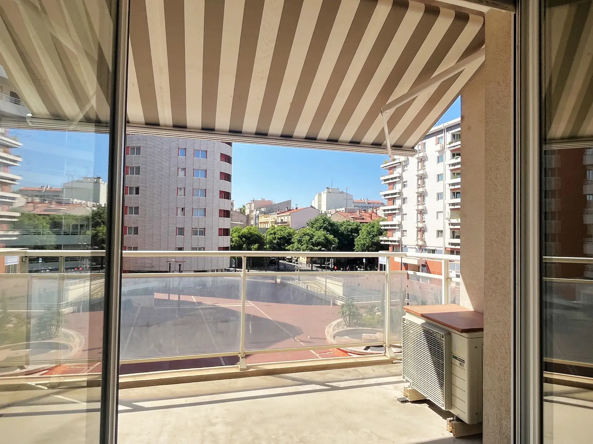 T3 avec terrasse au centre-ville de Perpignan - Appartements à vendre