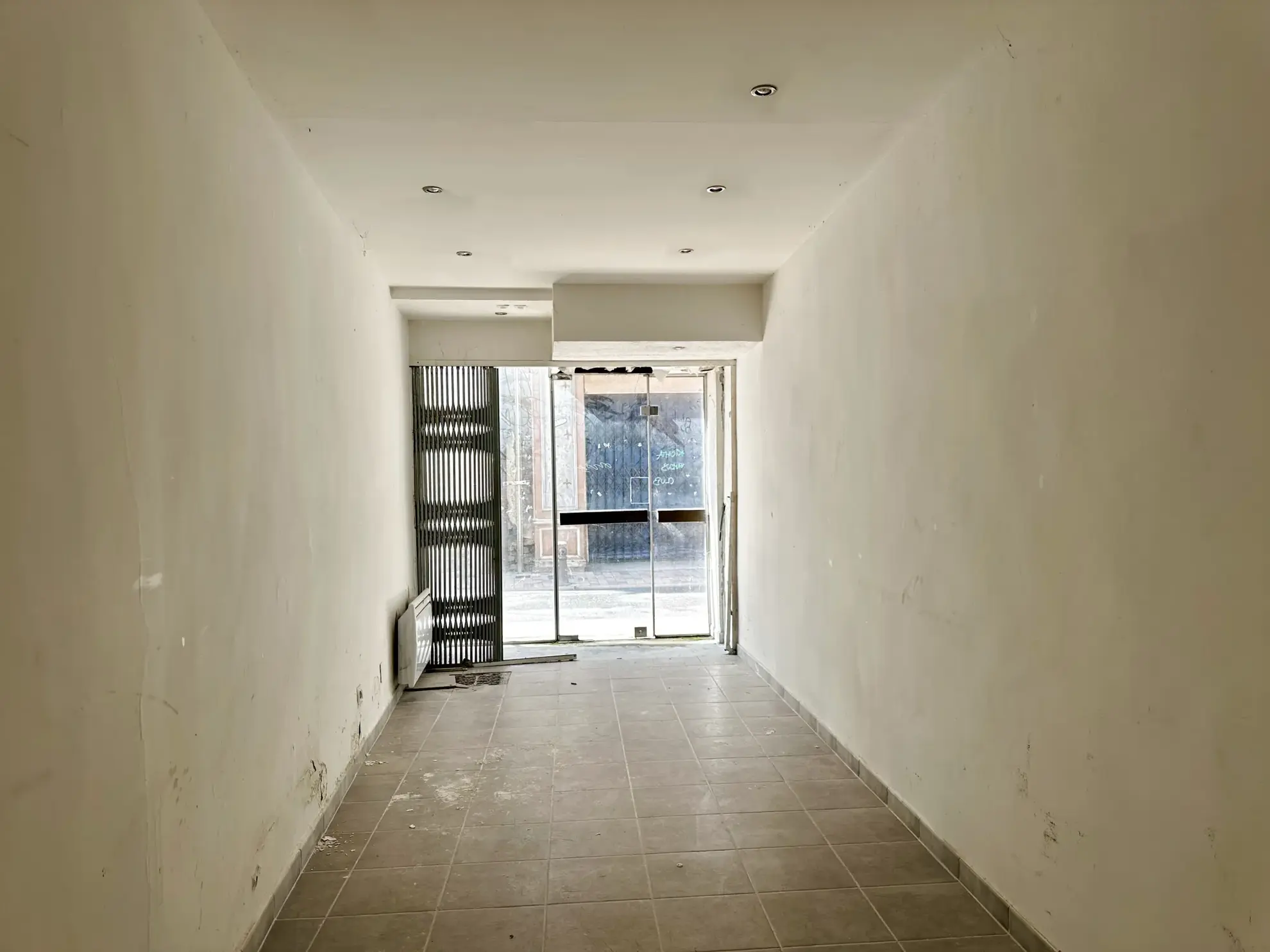 Immeuble à vendre à Carcassonne Bastide Saint Louis avec plusieurs studios et local commercial 