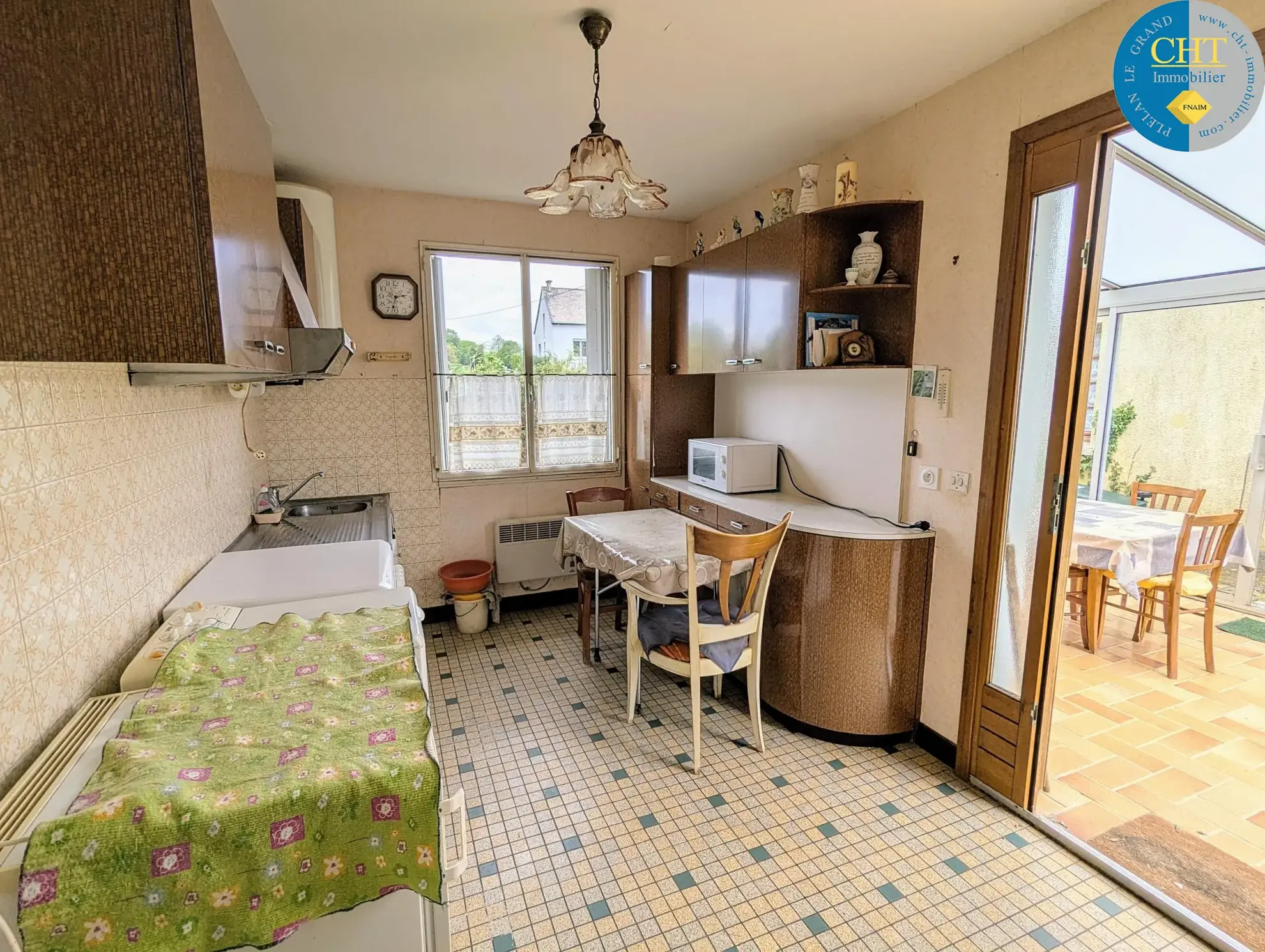 Ensemble immobilier à rénover à Campel avec maison et terrain spacieux 