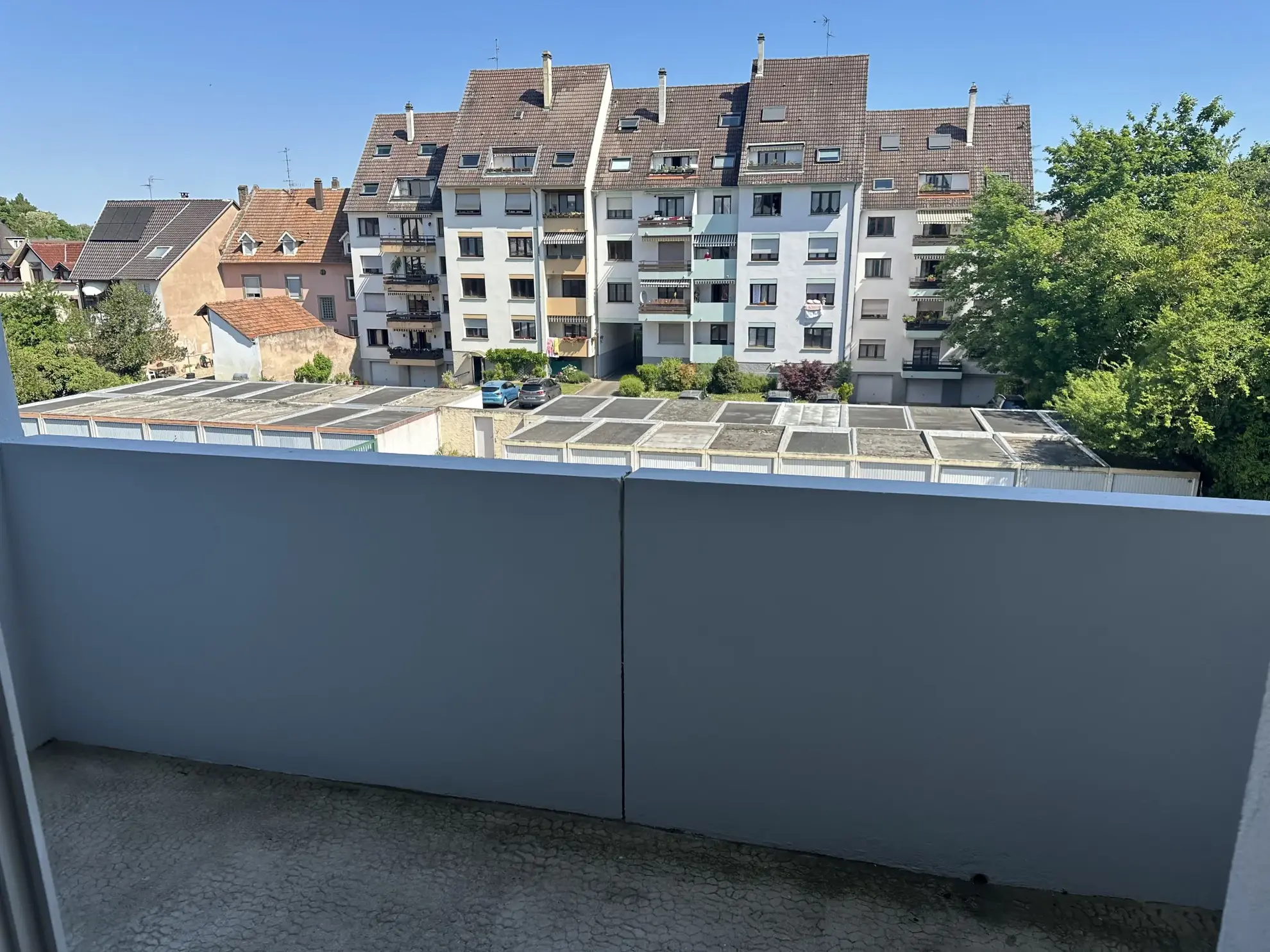 Appartement lumineux 3 pièces de 67 m² avec deux balcons, cave et garage à Strasbourg Stockfeld 