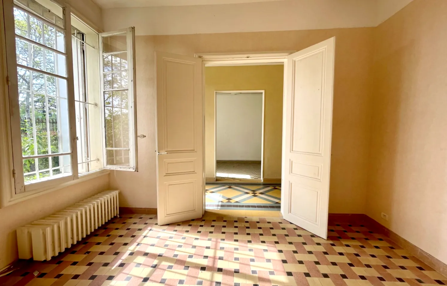 Appartement ancien de 4 pièces avec jardin à Montpellier Beaux-Arts 