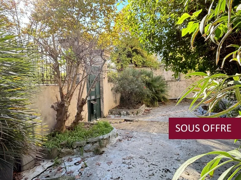 Appartement ancien de 4 pièces avec jardin à Montpellier Beaux-Arts