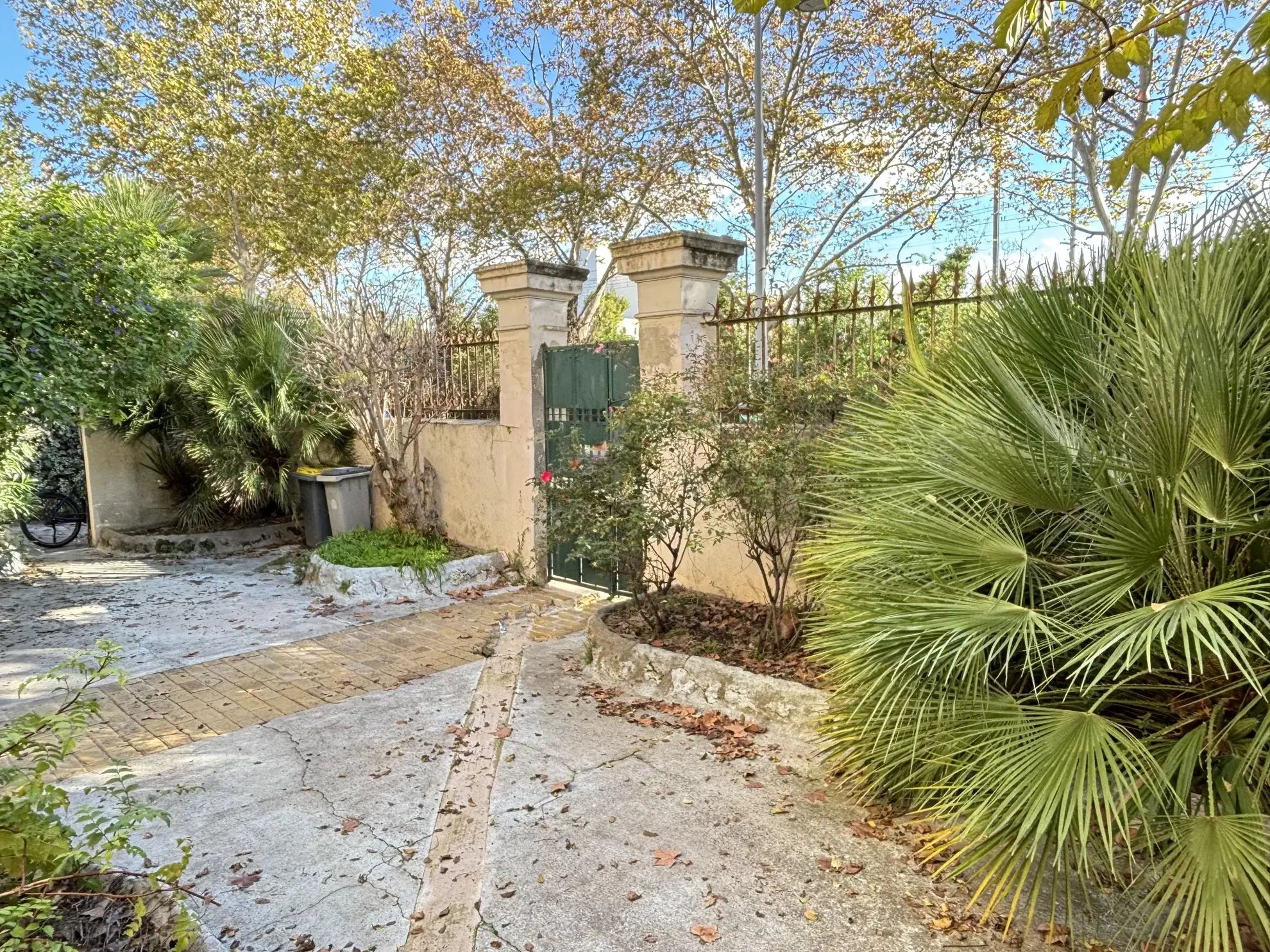 Appartement ancien de 4 pièces avec jardin à Montpellier Beaux-Arts 