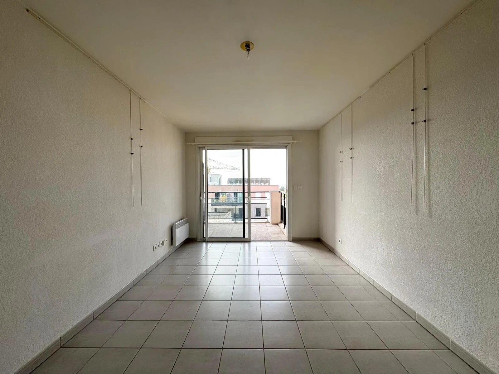 Appartement T2 de 43 m² avec terrasse et garage à Nimes Notre Dame 