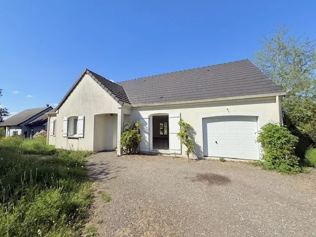 Maison 115m² avec 3 chambres et grand terrain à Vierzon 