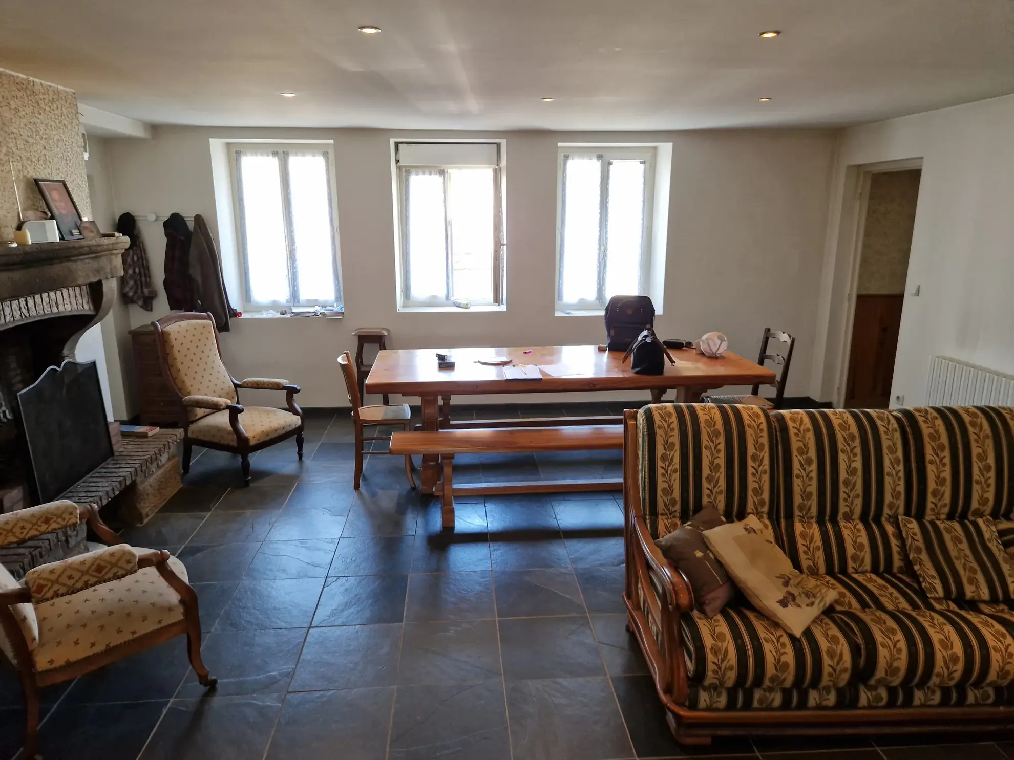 Maison mitoyenne de 80 m² avec terrain et dépendances à Tavernay 