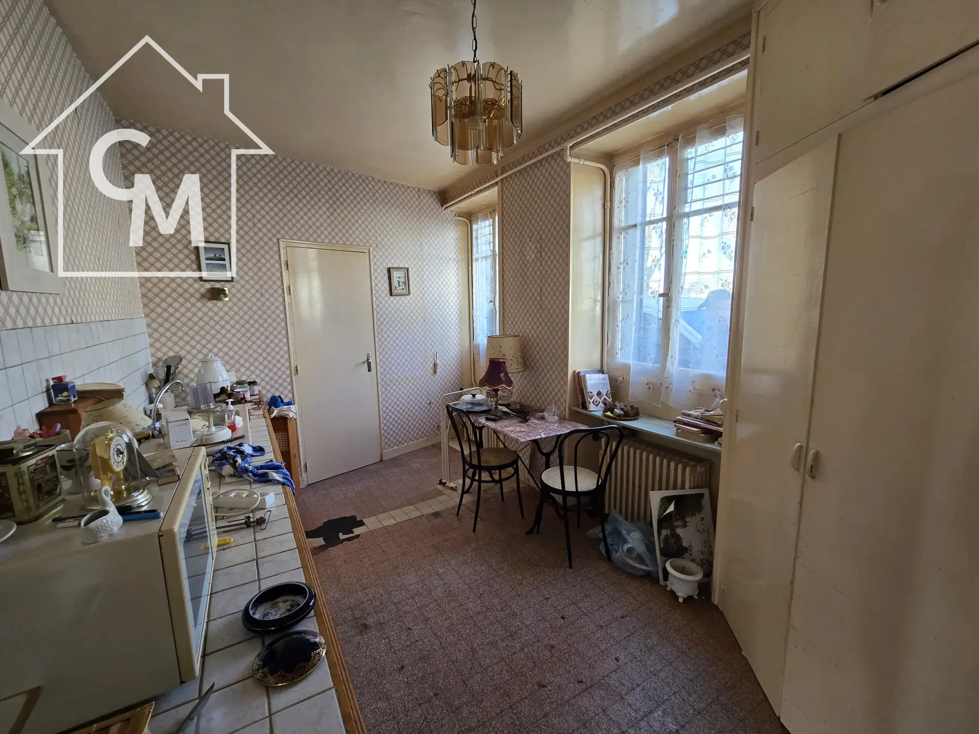 Belle maison à vendre avec jardin et garage à St Gaultier 