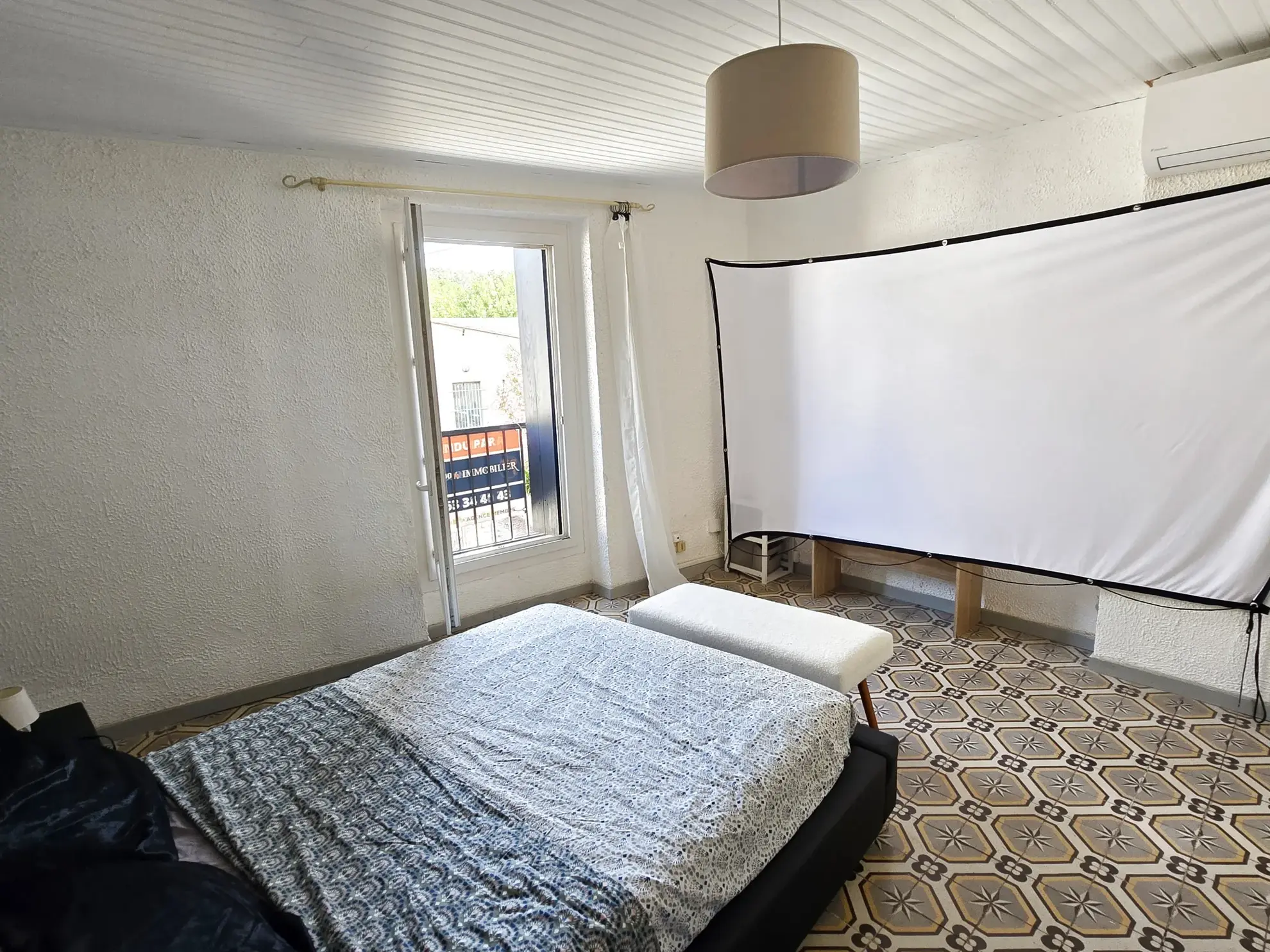 Maison de village avec terrasse tropézienne à Creissan - 72 m² 