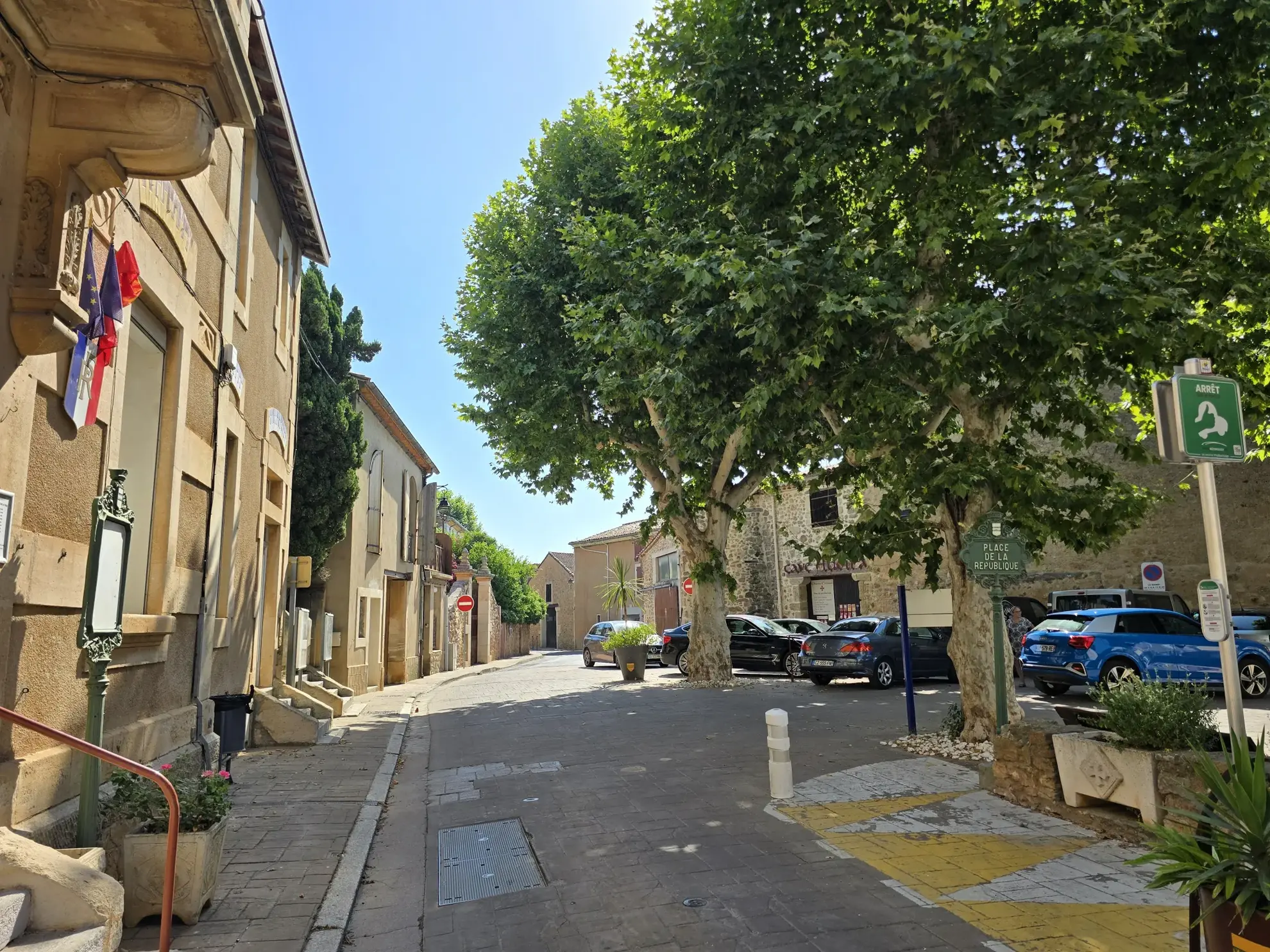 Maison de village avec terrasse tropézienne à Creissan - 72 m² 