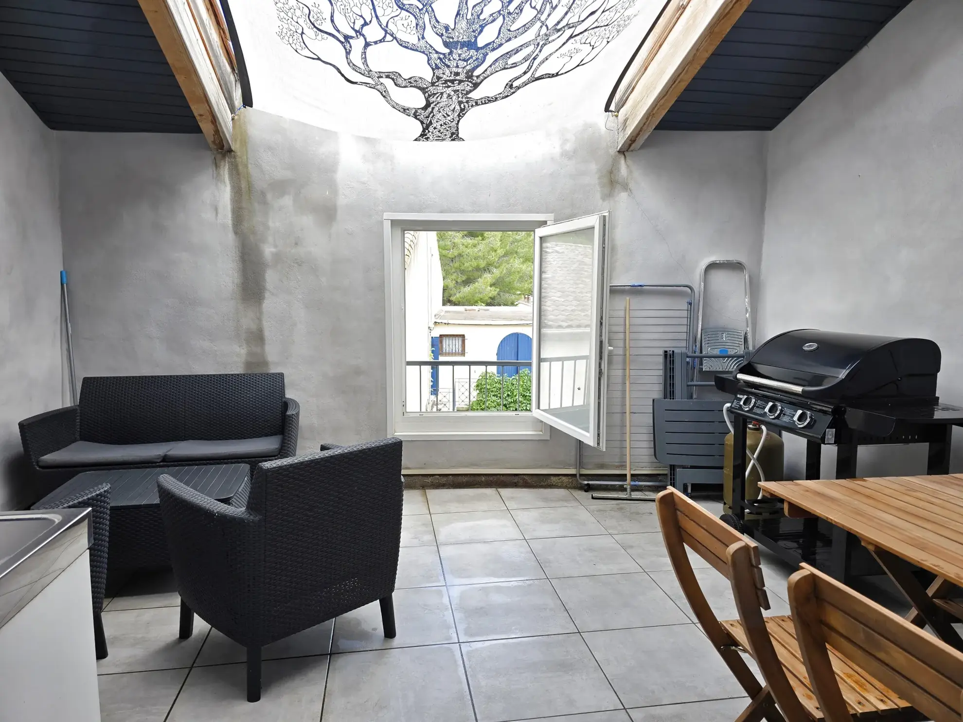 Maison de village avec terrasse tropézienne à Creissan - 72 m² 
