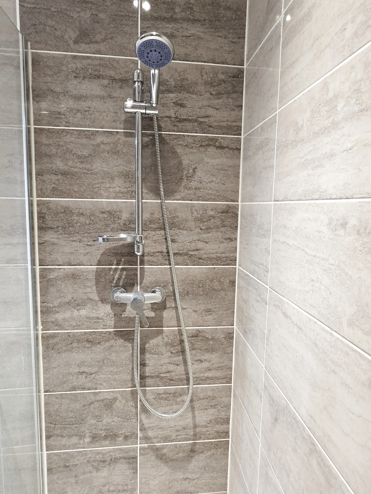 Maison de village avec terrasse tropézienne à Creissan - 72 m² 