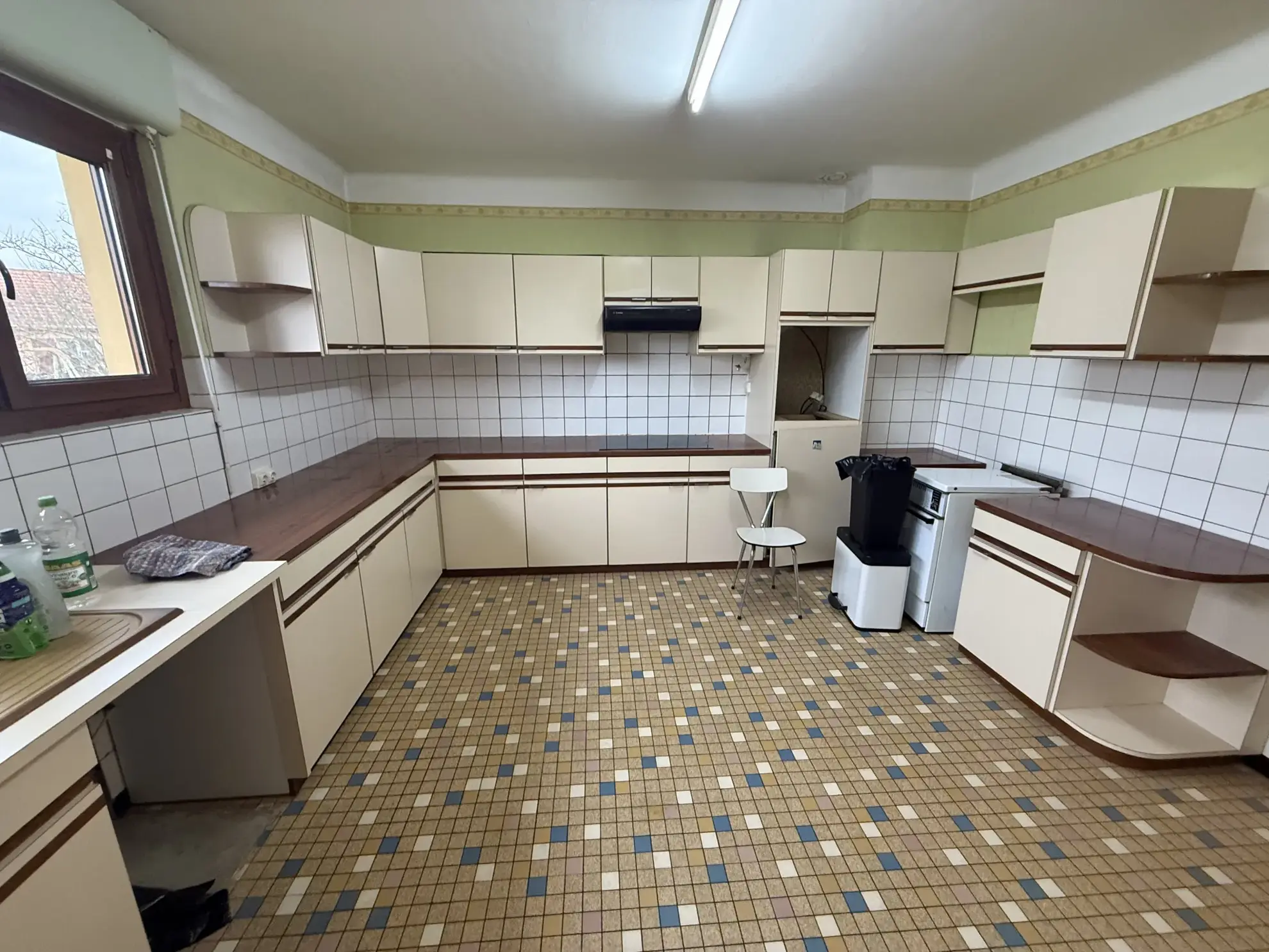 Maison lumineuse 3 chambres à Han-Sur-Nied, garage et jardin clôturé - À vendre 