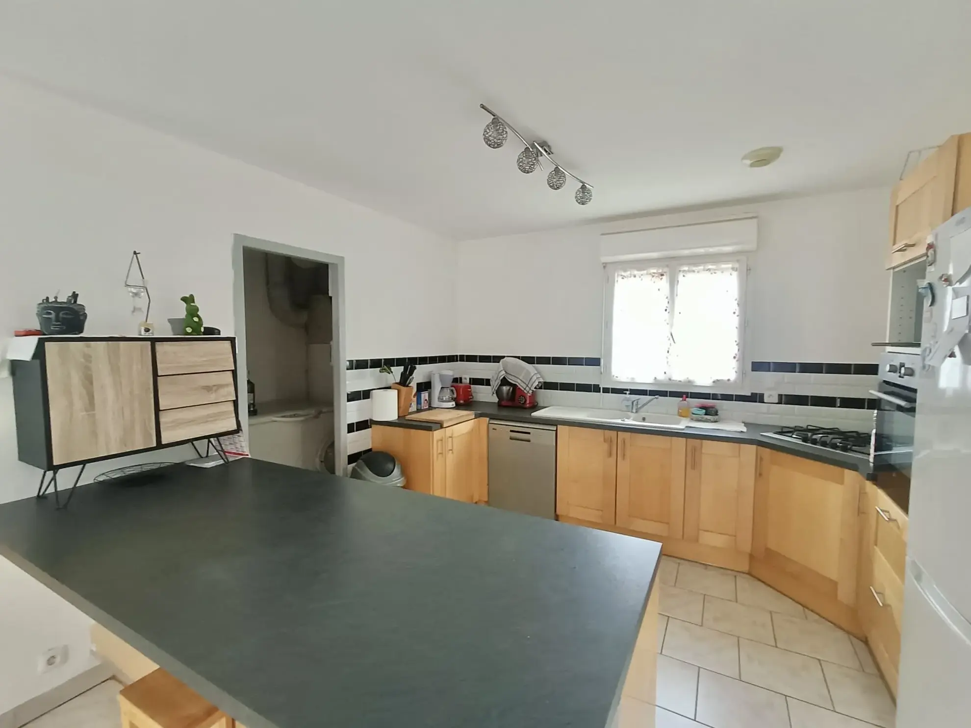 Maison de 88 m² avec jardin et terrasse à Benon, idéale pour primo-accédants ou investissement locatif