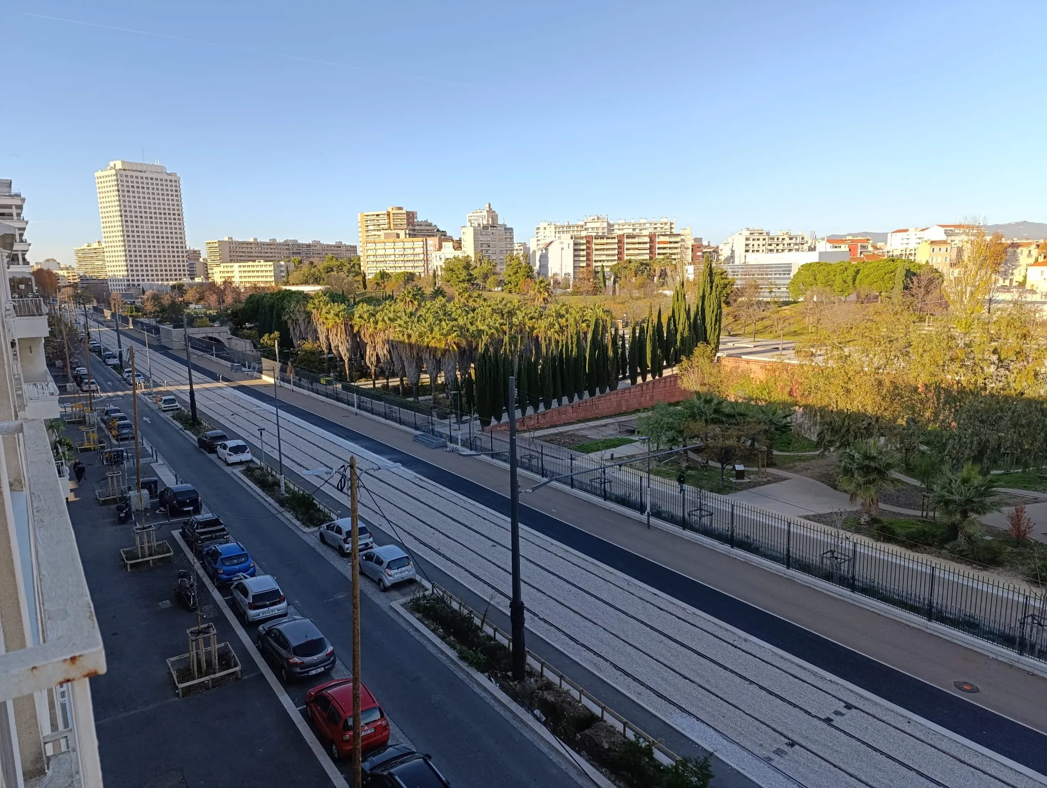 Appartement T3 traversant avec vue sur parc à Marseille - Proche métro