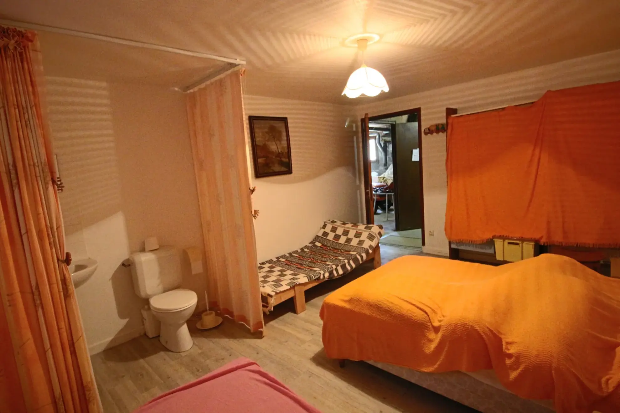 Belle maison moderne avec grand terrain dans le Lot proche de Puy-l'Évêque 