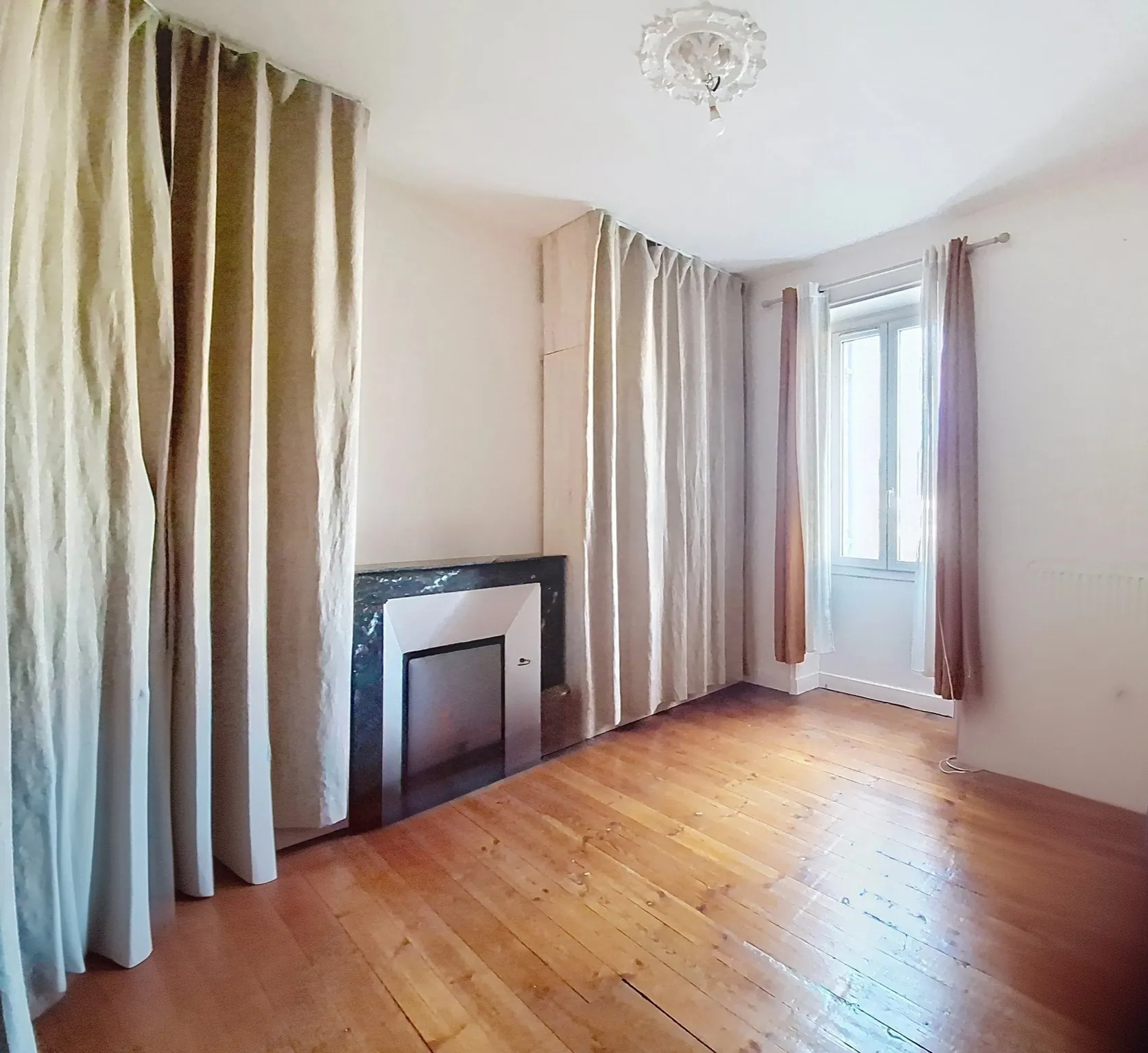 Belle maison ancienne avec jardin en plein centre de Périgueux 