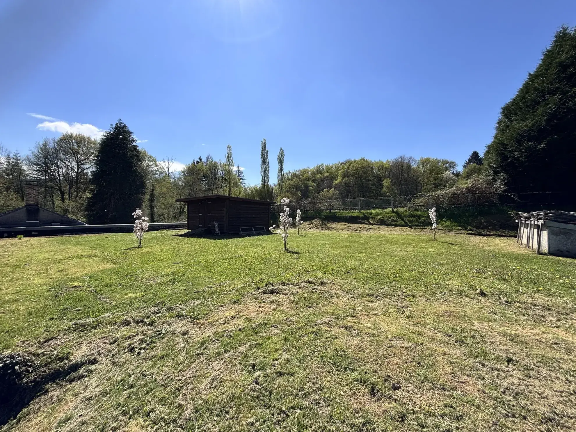 Maison spacieuse de 150m² avec jardin à Bourganeuf, Creuse 
