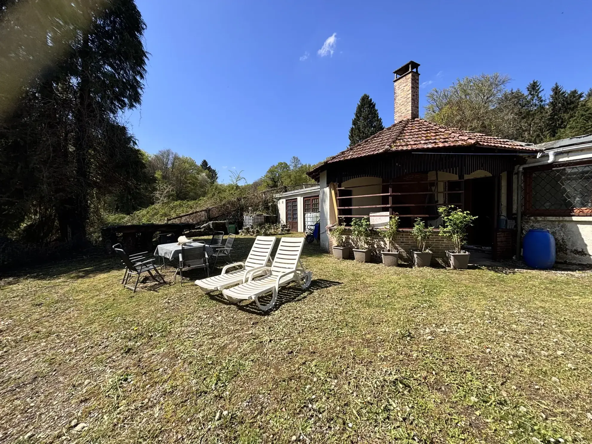 Maison spacieuse de 150m² avec jardin à Bourganeuf, Creuse 