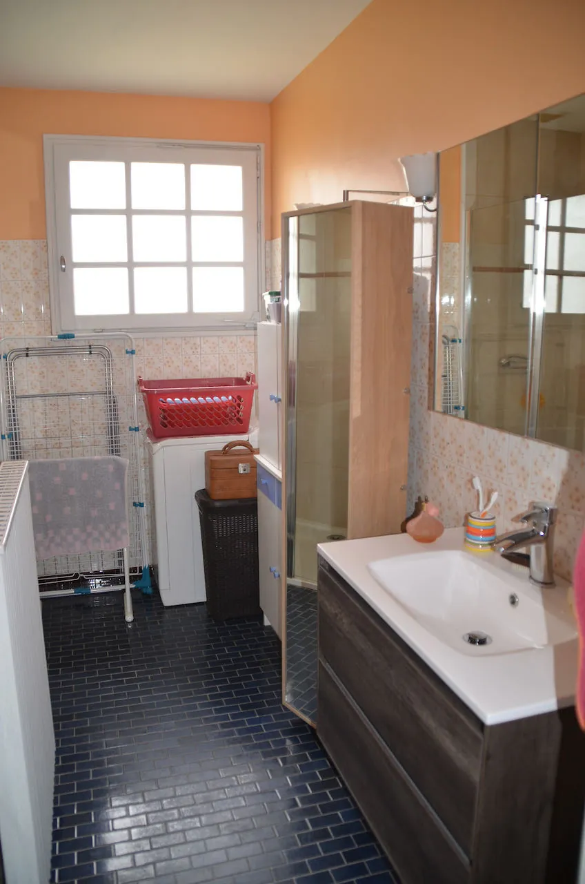 Maison lumineuse à vendre proche de Ste Hermine – 3 chambres et grand jardin 