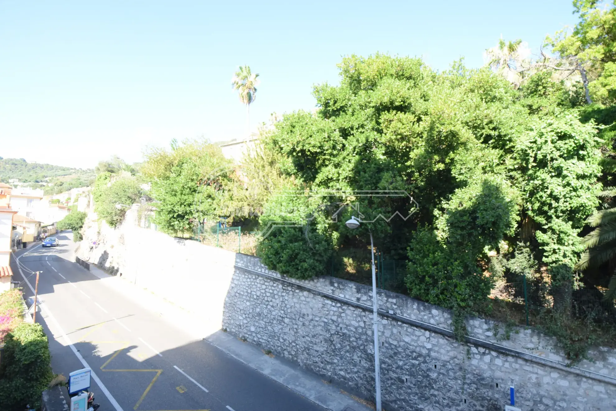 Appartement 3 pièces lumineux avec garage à Nice, vue mer et proximité tramway 