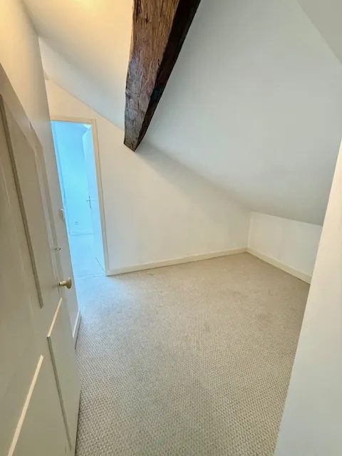 Appartement T2 à Gex de 59 m² avec cave, vue exceptionnelle, idéal achat ou investissement 