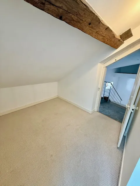 Appartement T2 à Gex de 59 m² avec cave, vue exceptionnelle, idéal achat ou investissement 