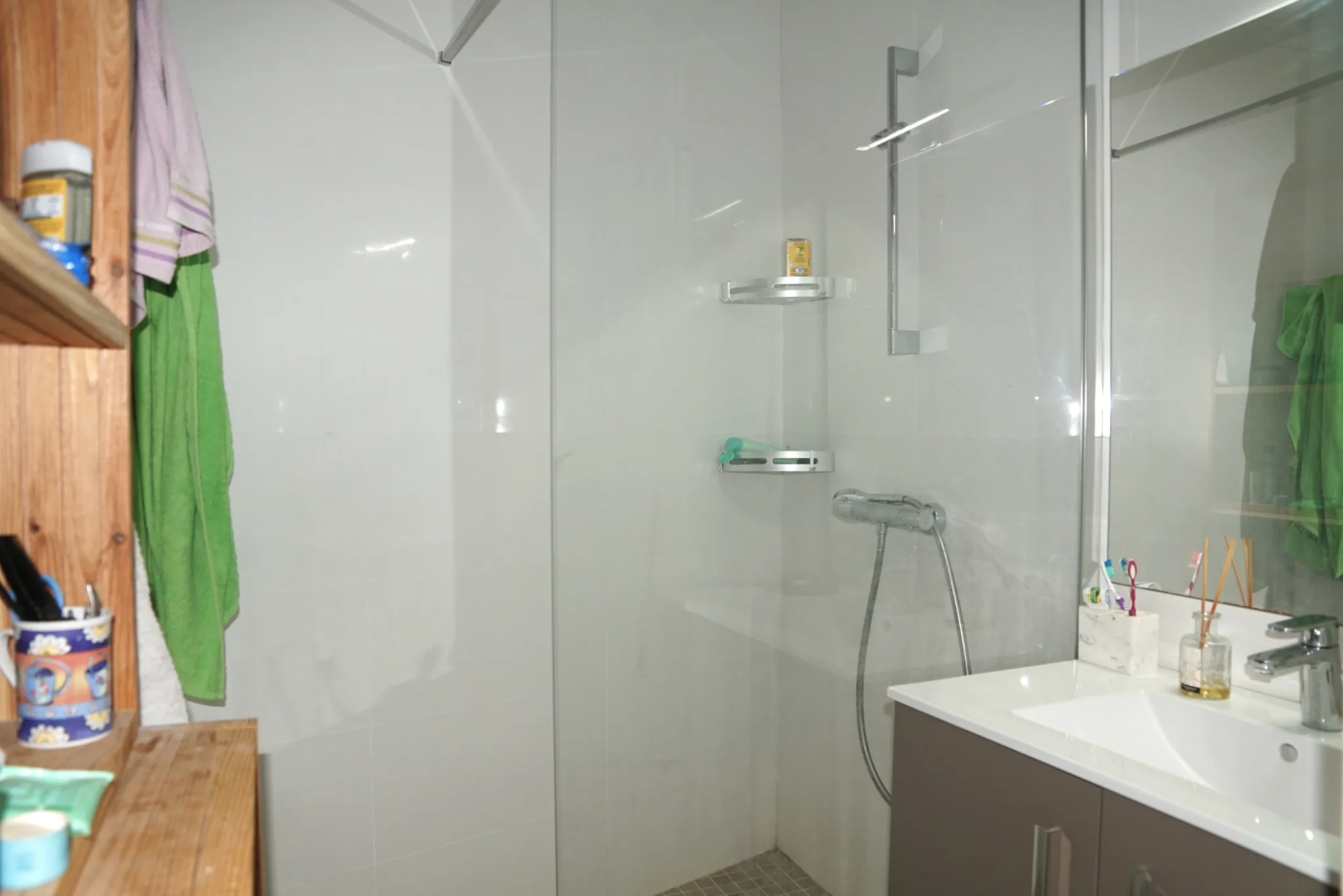 Appartement F2 avec annexe, terrasse et garage à Cavalaire-sur-Mer 