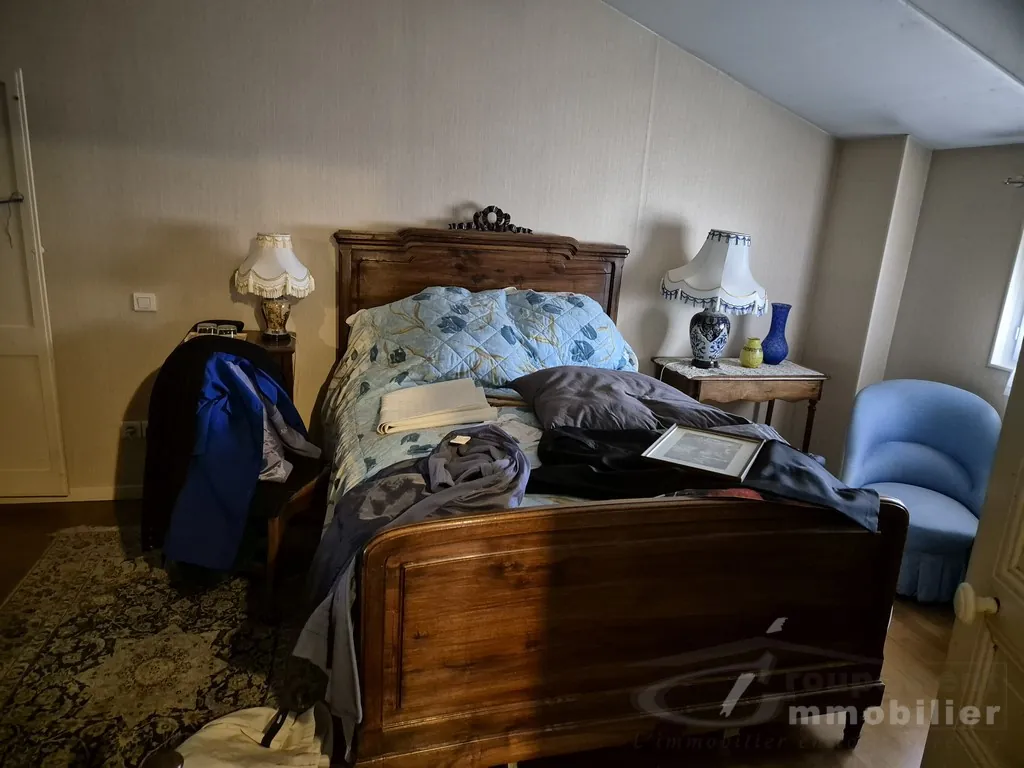 Maison de village à Razac-sur-l'Isle de 179 m² avec 5 chambres 